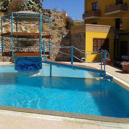 Hotel Le Palme SantʼAnna Arresi Buitenkant foto