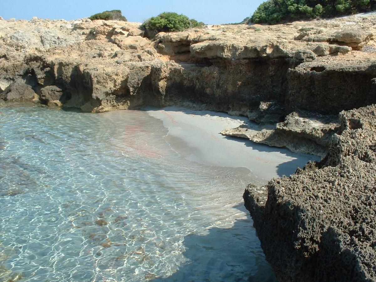 Hotel Le Palme SantʼAnna Arresi Buitenkant foto